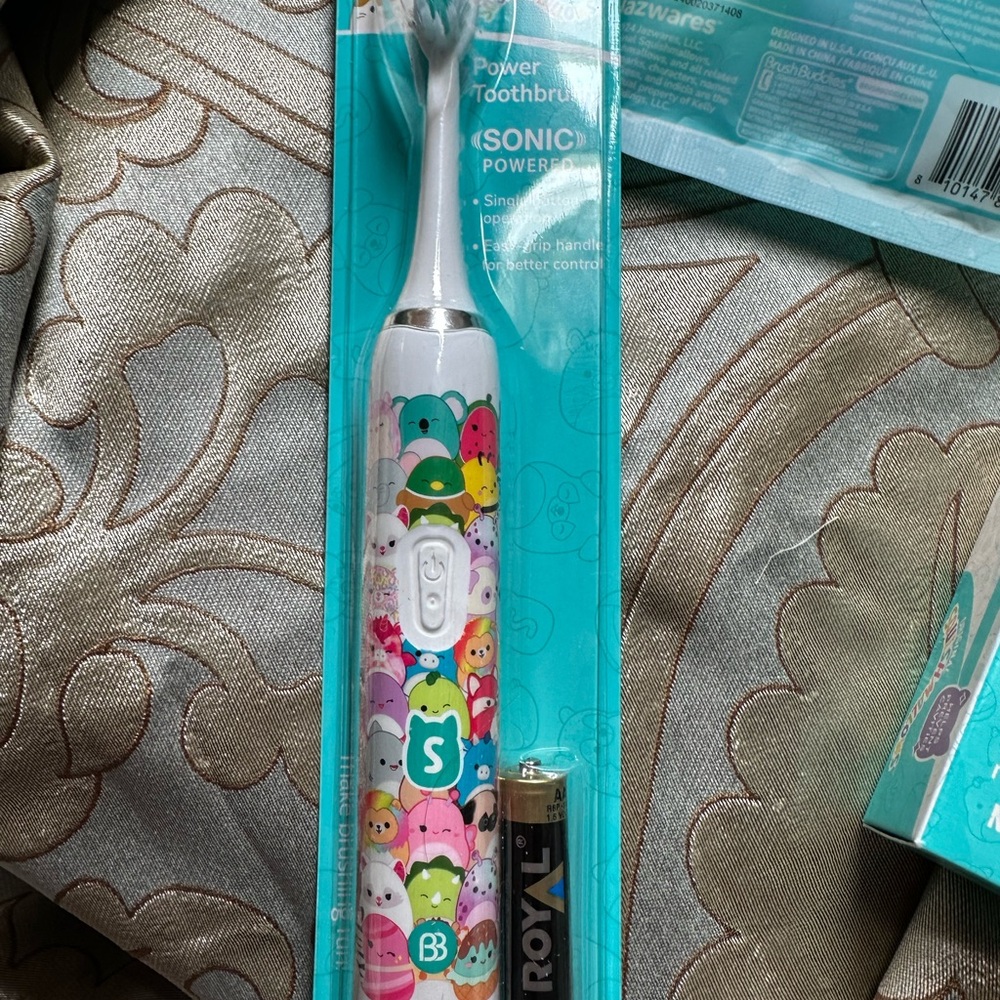 Original Squishmallows electric toothbrush and toothpaste and  floss picks - Picture 7 of 10